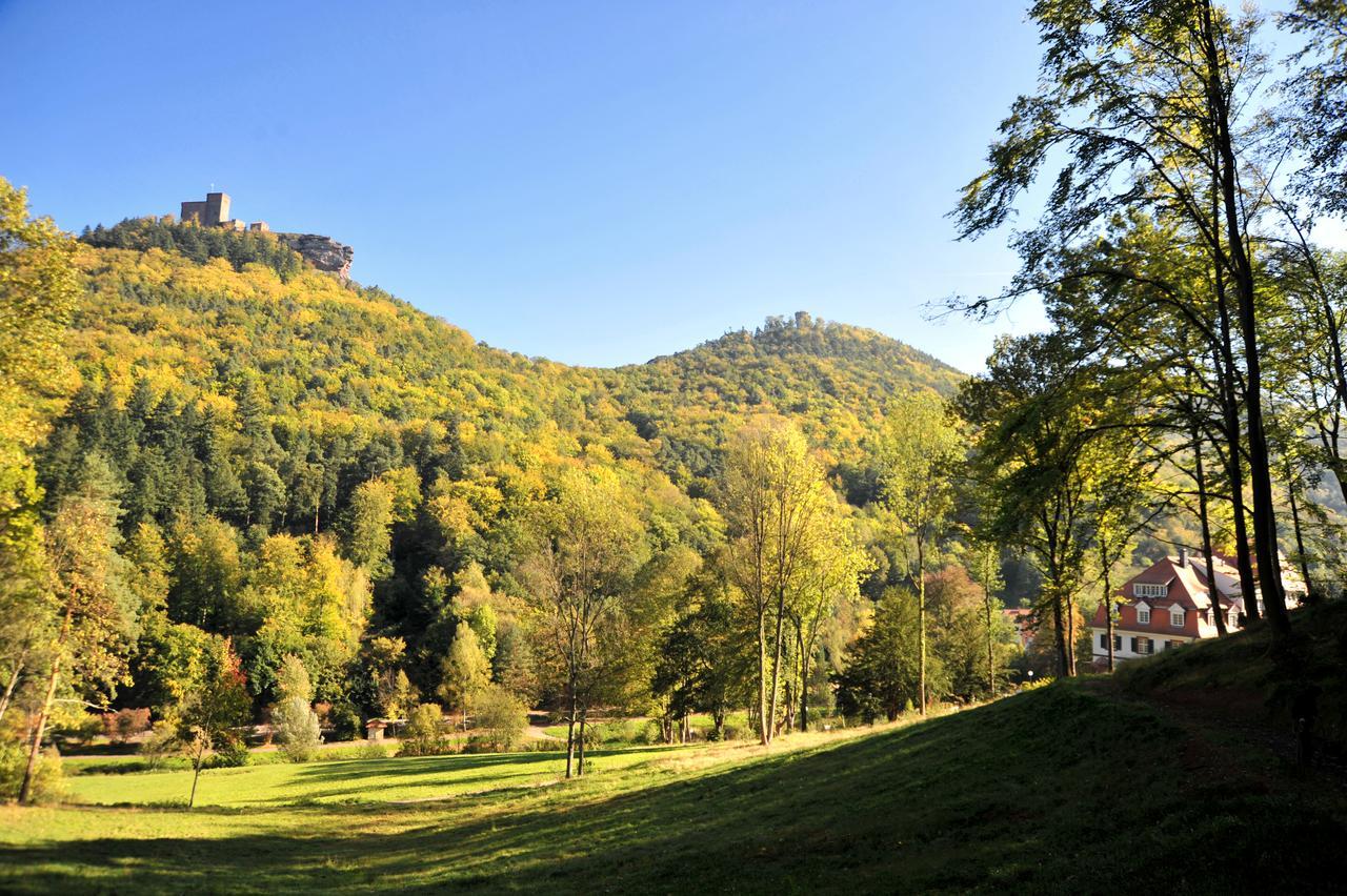 Villa Waldfrieden - Design Trifft Budget Annweiler am Trifels Kültér fotó